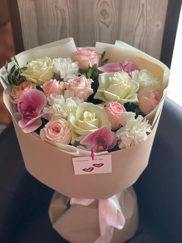 Букет цветов из: Орхидеи, Розы и Гвоздики в Чигораке