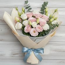 Букет цветов из:  Лизиантусы в Чигораке