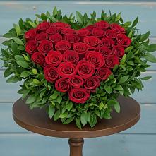 Цветочная композиция из Розы в виде сердца #REPLACE_PRED# Чигораке