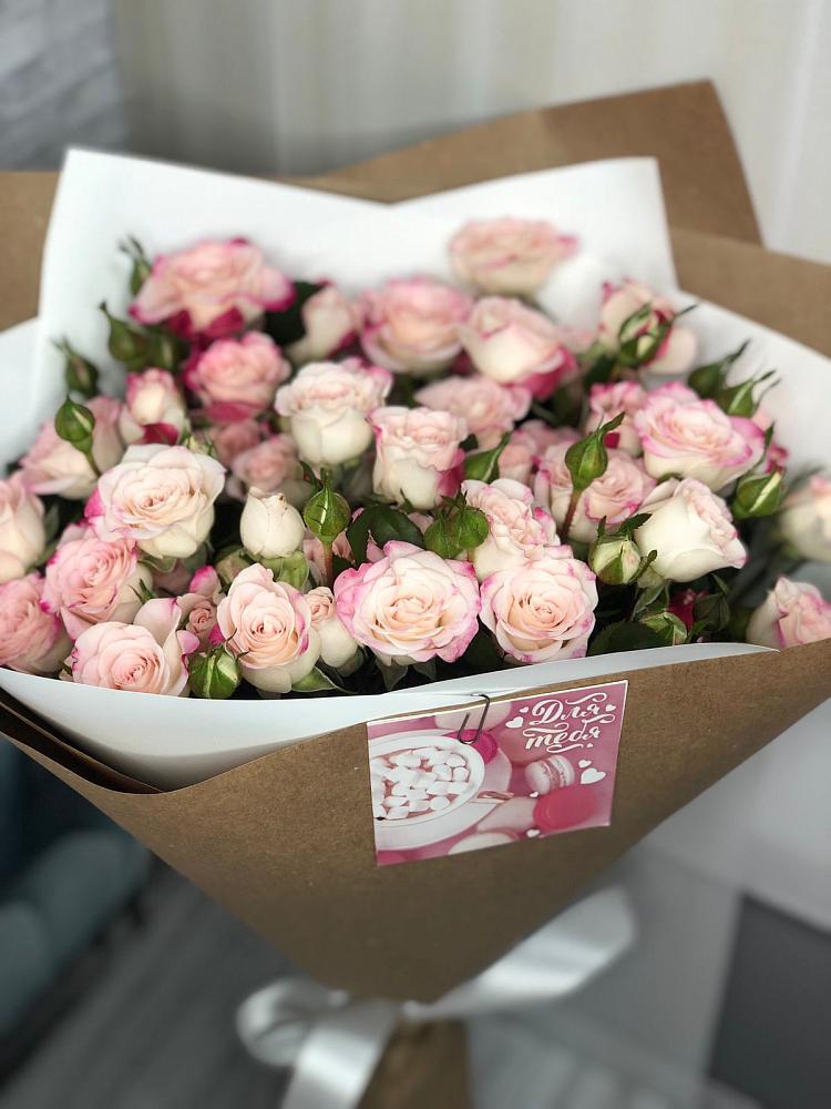 Букет цветов из: Розы в Чигораке