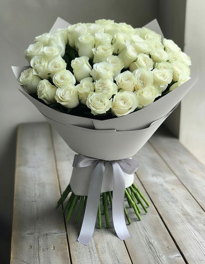 Букет 35 Белых роз в Чигораке