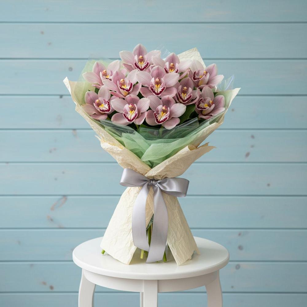 Букет цветов из: Орхидеи и Розы в Чигораке