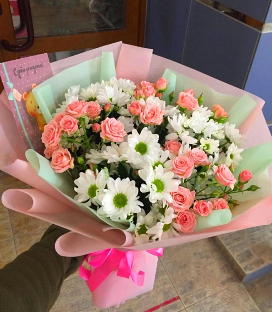 Букет цветов из: Розы и Хризантемы в Чигораке