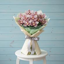 Букет цветов из:  Орхидеи и Розы в Чигораке