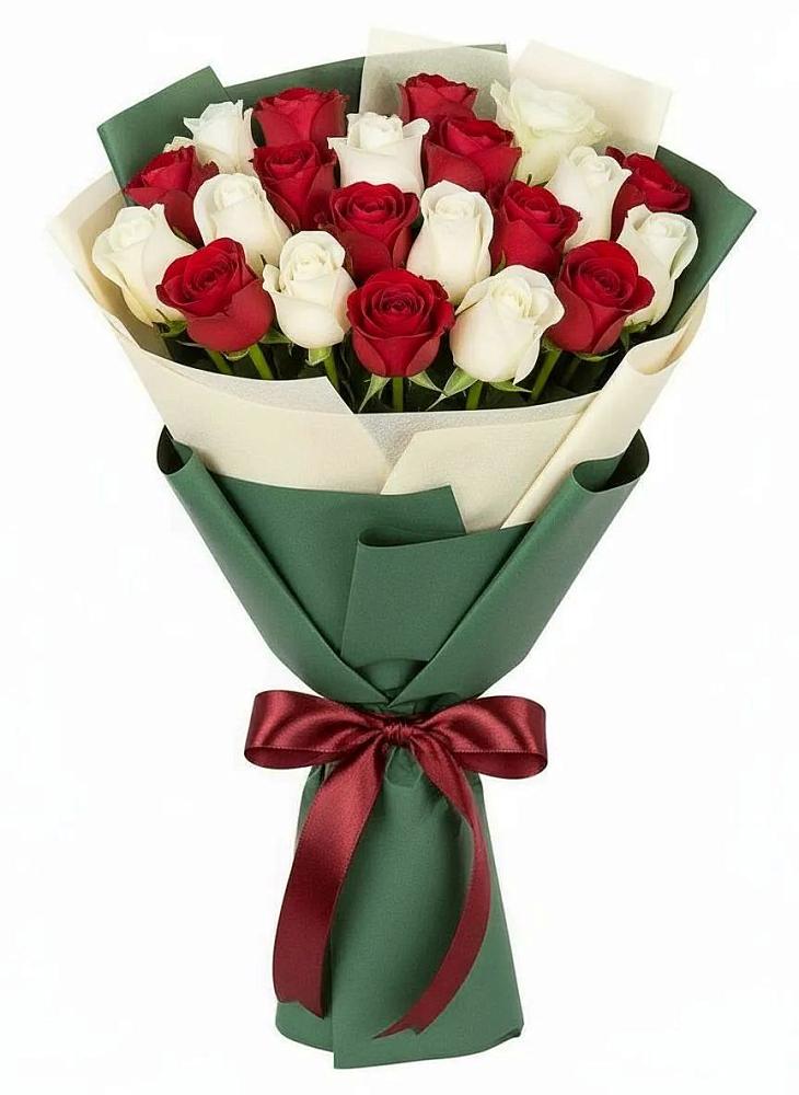 Букет Микс из красных и белых роз в Чигораке