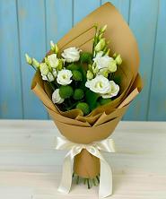 Букет цветов из:  Хризантемы и Лизиантусы в Чигораке